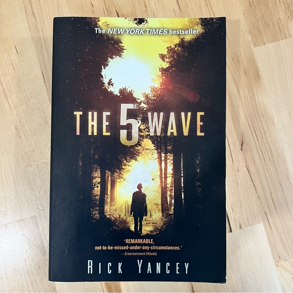 📚BUY 2 GET 1 FREE The 5th‎ Wave by Rick Yancey
